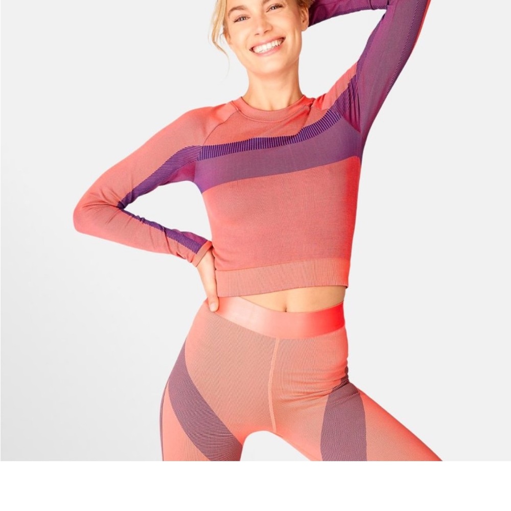 Fabletics Tory Cropped Seamless Long-Sleeve Top and shorts size medium, no tags